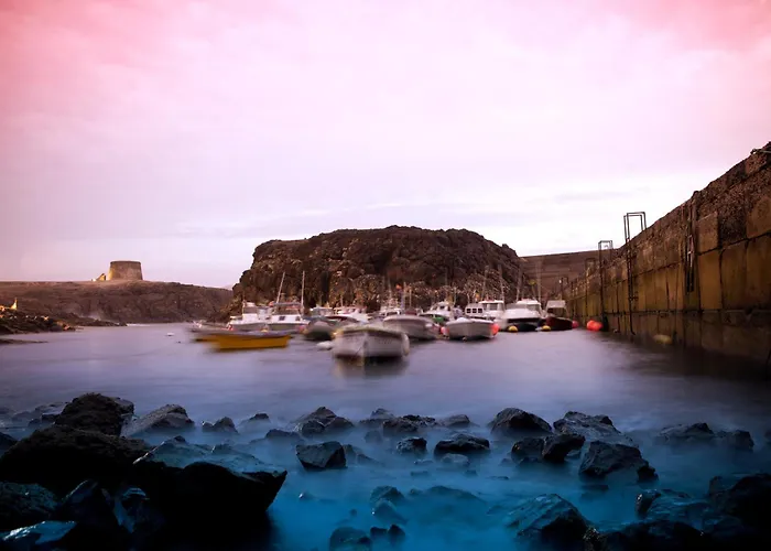 Star By Nicolet El Cotillo (Fuerteventura)